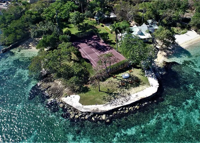 Llantrissant Beachcliff Villa Negril