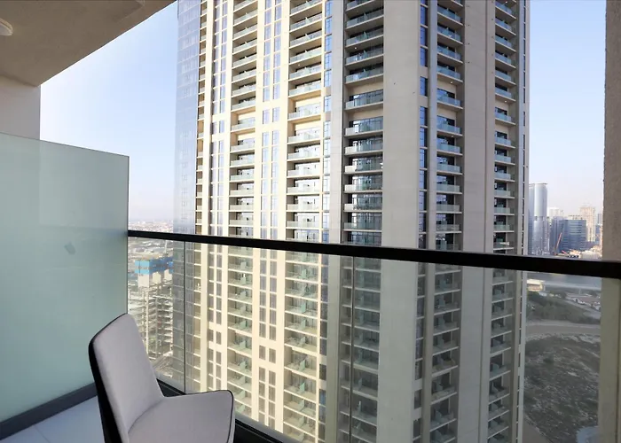 Chic Aykon City 2-Bedroom Retreat - Business Bay Dubai