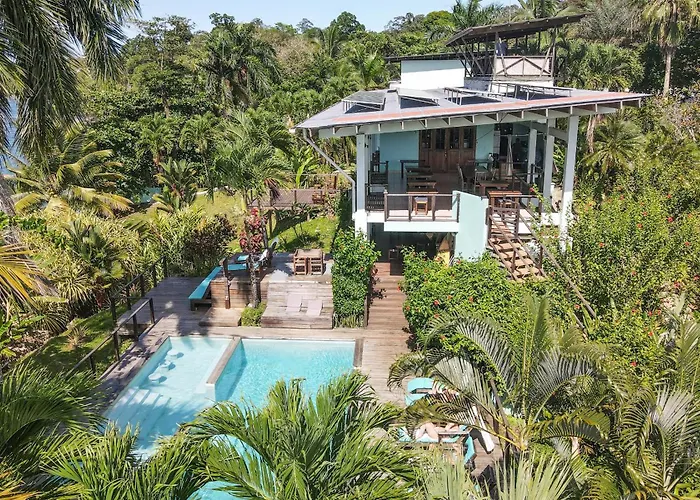 Bird Island Bungalows Bocas Town
