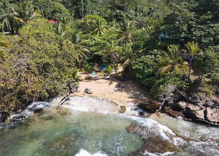 Bird Island Bungalows Bocas Town