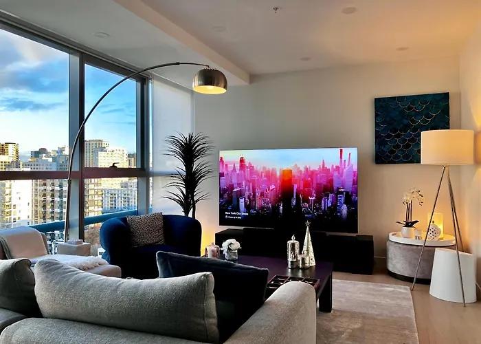 New Condo, Central Auckland, 3Br, Pool, Gym, Parking