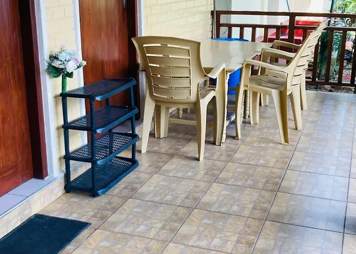 Siri Tourist Holiday Home Hikkaduwa