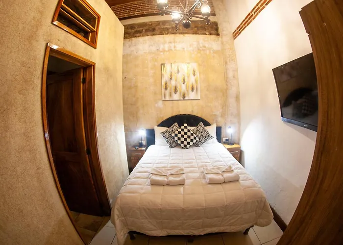 Hot Chipilin Hostel Antigua