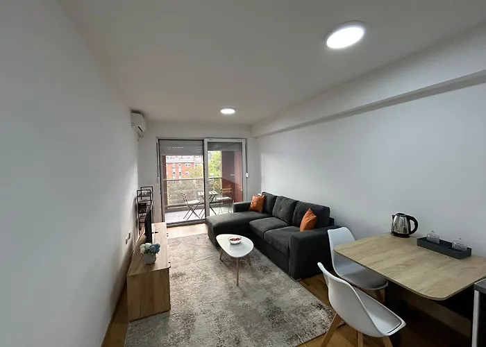 Cozy & Bright Apartment Skopje