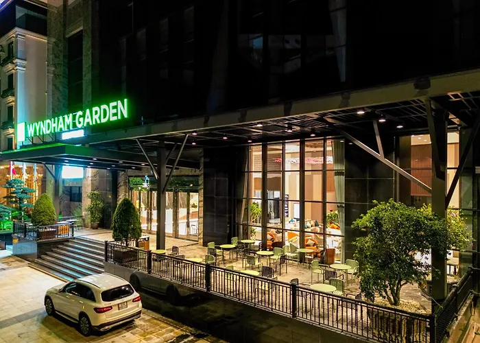Wyndham Garden Legend Halong Hotel