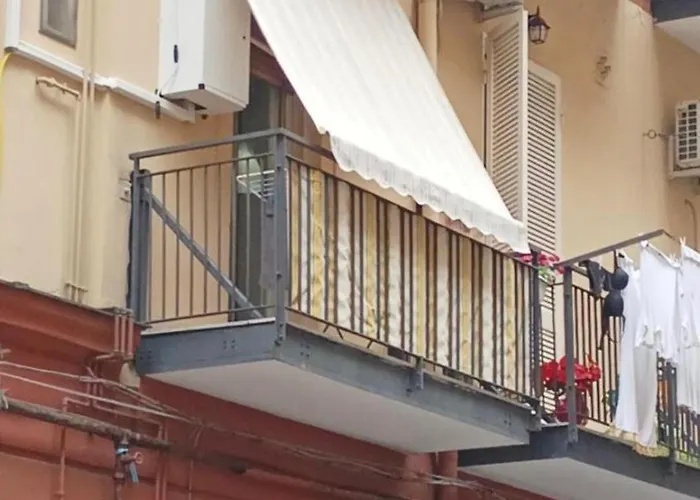 Ac Domus Apartment Naples