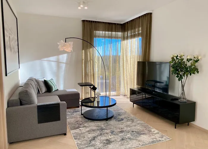 Vektor Premium Apartment With Rooftop Garden & Free Parking Tallinn