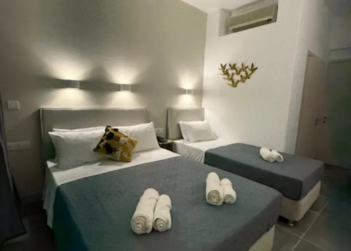 Dilion Hotel Parikia 