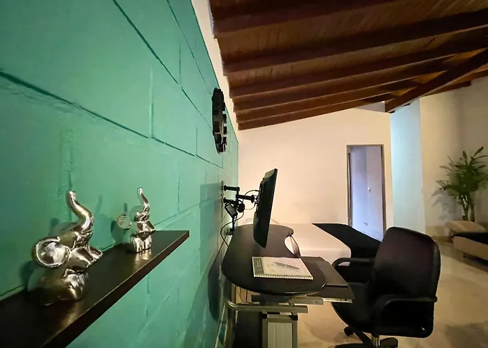 Explora La Magia De Laureles Apartment Medellin