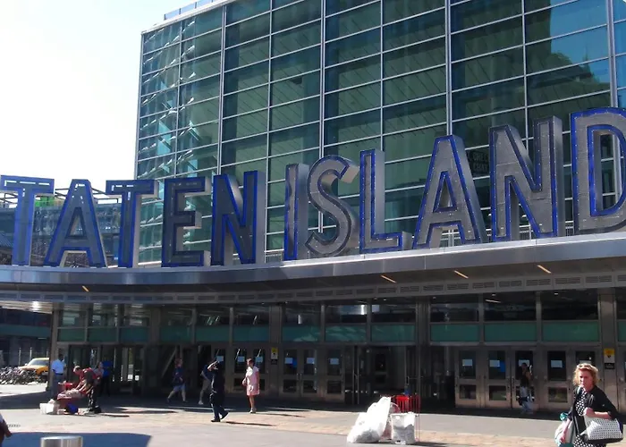 New York City Apartment Near Free Ferry Boat!