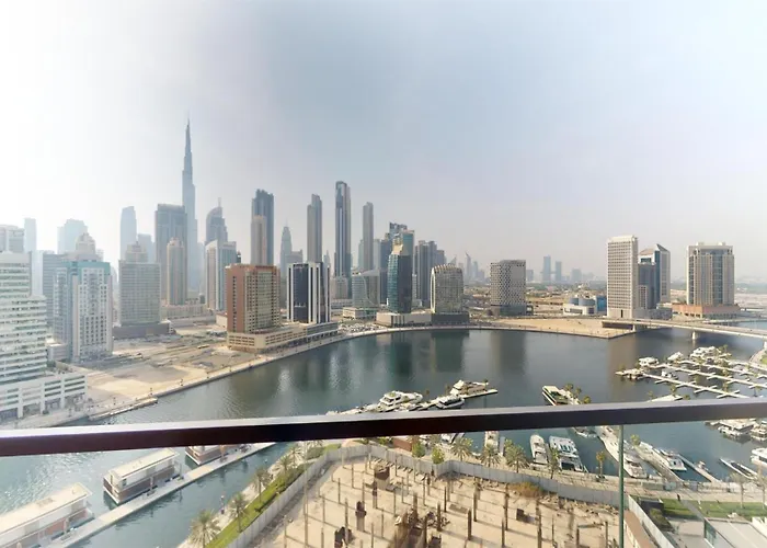 Burj Khalifa & Lagoon View , Private 1 Bedroom Dubai