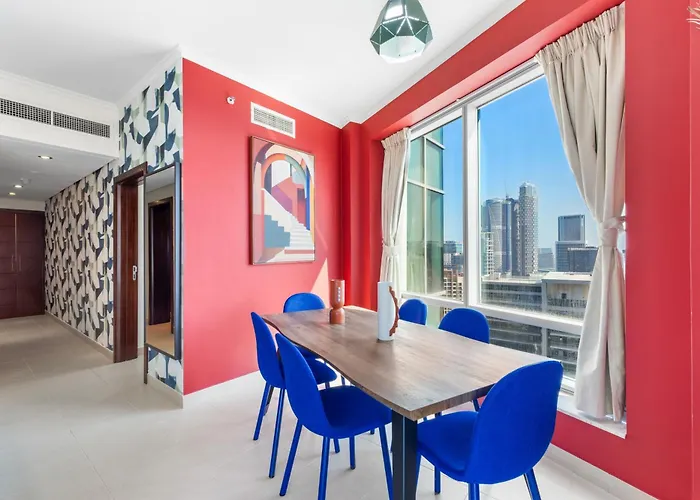 Burj Khalifa & Fountain View- 5Mn Walk To Dubai Mall -Luxurious & Stylish 1Bdr Apartment