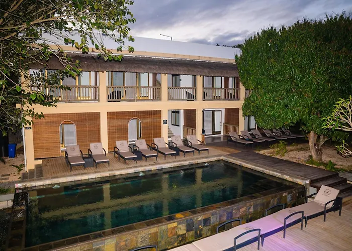 The Garden Lodge Pereybere - Piscine & Jardin Pereybere Beach