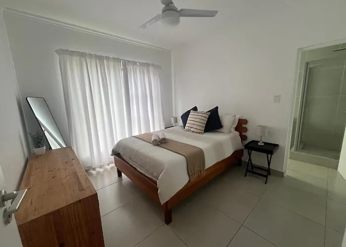 Ballito - 2Br 2Ba Executive Apartment