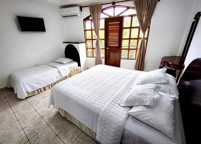 Grand Hotel Leon Marino Galapagos Puerto Ayora 