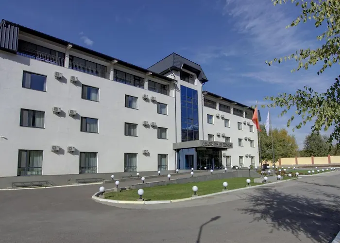 Grand Khan Tengri 4* Naryn