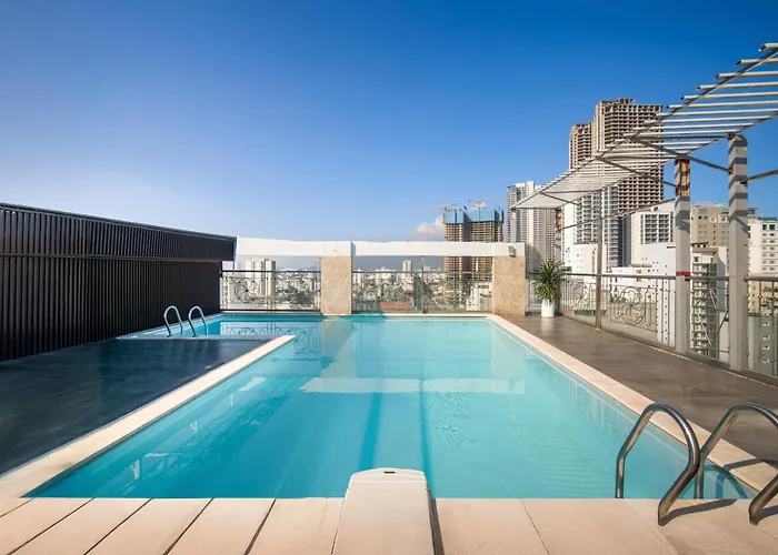 Crystal Hotel By Ha My Danang