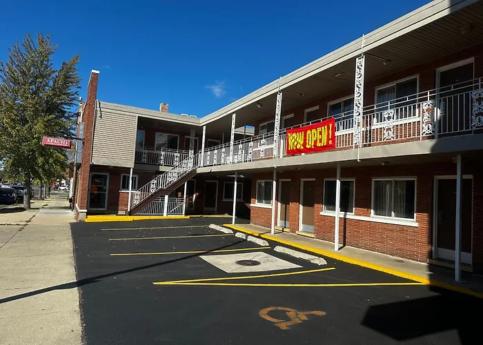 Apache Motel Chicago