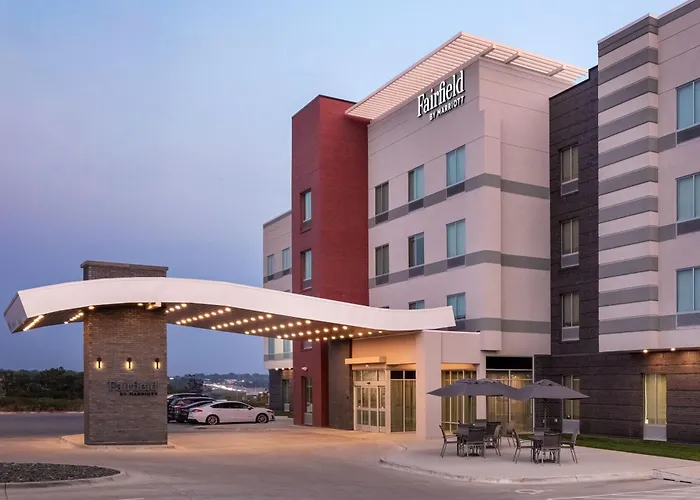 Fairfield By Marriott Inn & Suites Omaha At Mh Landing