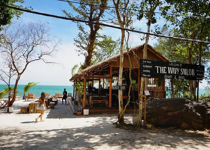 The Wavy Sailor Hotel Kaoh Touch