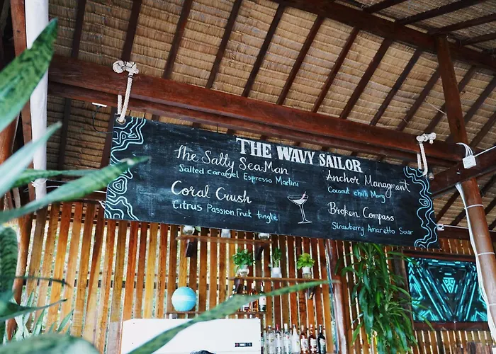 The Wavy Sailor Hotel Kaoh Touch