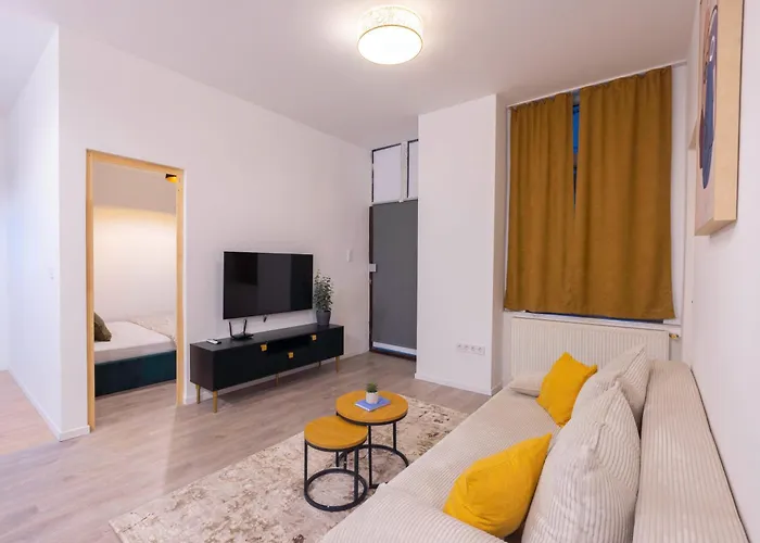 Central N' Cozy T8 Apartment W' 2Bedrm Budapest