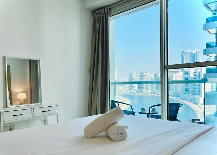 Modern 1Br Unit With Canal View Near Burj Khalifa Dubai