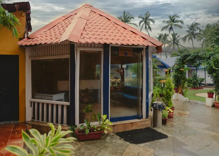 Hibis Beach Resort - Ashwem, Goa Mandrem