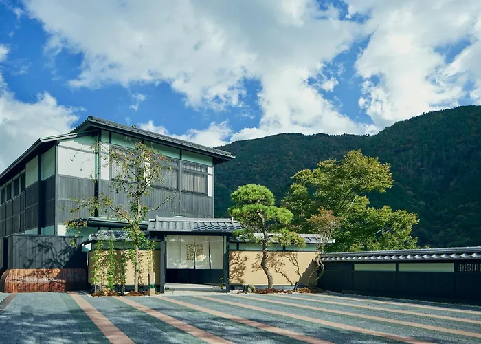 Espacio The Hakone Geihinkan Rin-Poh-Ki-Ryu