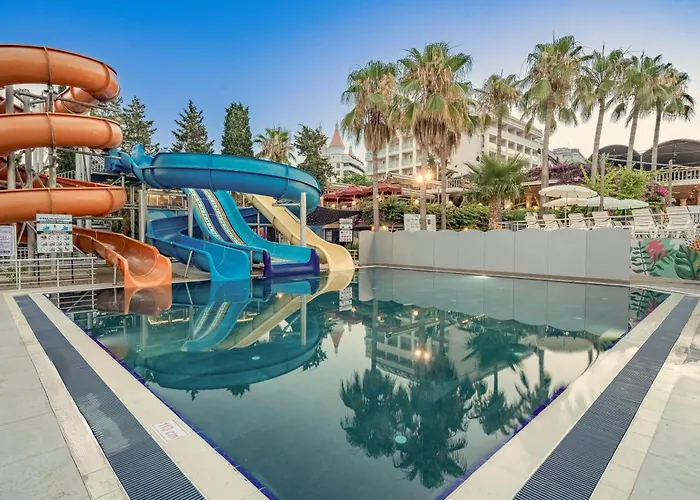 Justiniano Theodora Resort Okurcalar