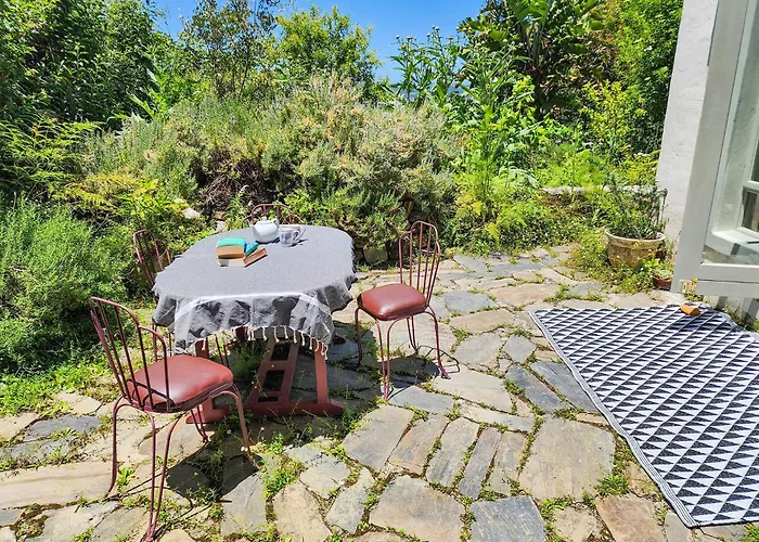 Stone Walled Garden View Knysna