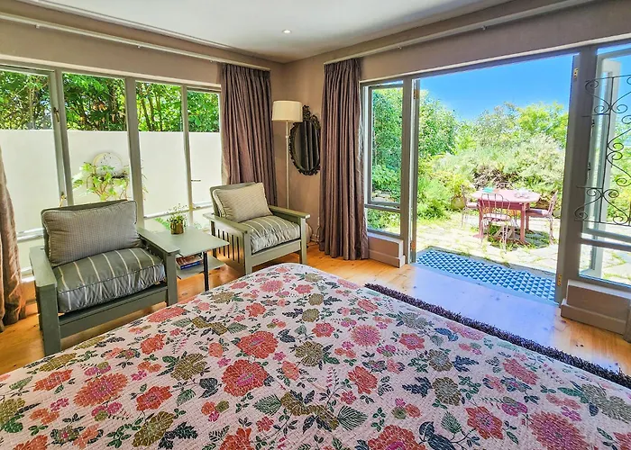 Stone Walled Garden View Knysna