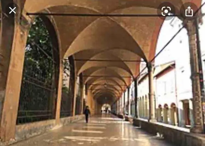 Cozy And Quiet Suite Near Two Towers, Bologna