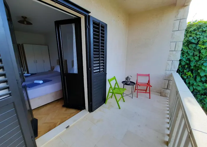 Pansion Drvo Bed & Breakfast Supetar