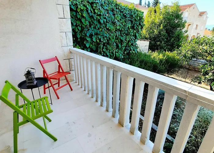 Pansion Drvo Bed & Breakfast Supetar