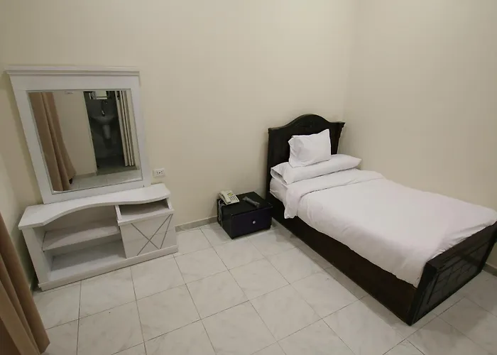 Cairo Crown Hotel