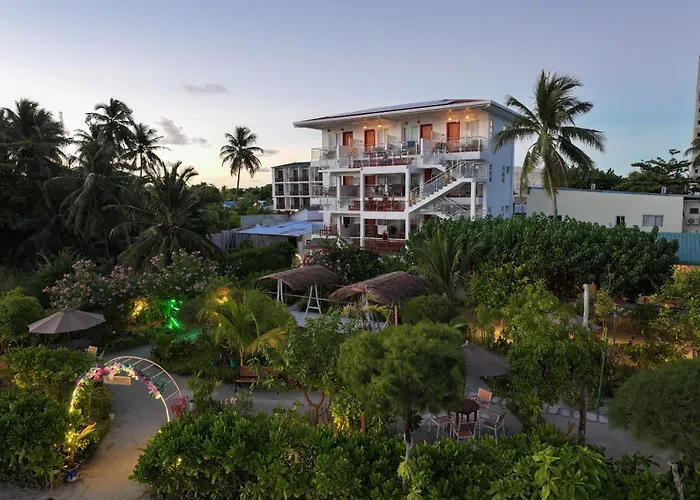 Reef Edge Thulusdhoo, Maldives Hotel