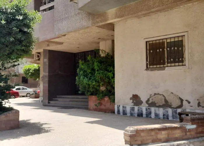 غرفة سنجل بحمام خاص لمزيد من الخصوصية Single Room With Private Bathroom For More Privacy Номер С Отдельной Ванной Комнатой Для Большей Конфиденциальности Chambre Avec Salle De Bain Privee Pour Plus D'Intimite Cairo
