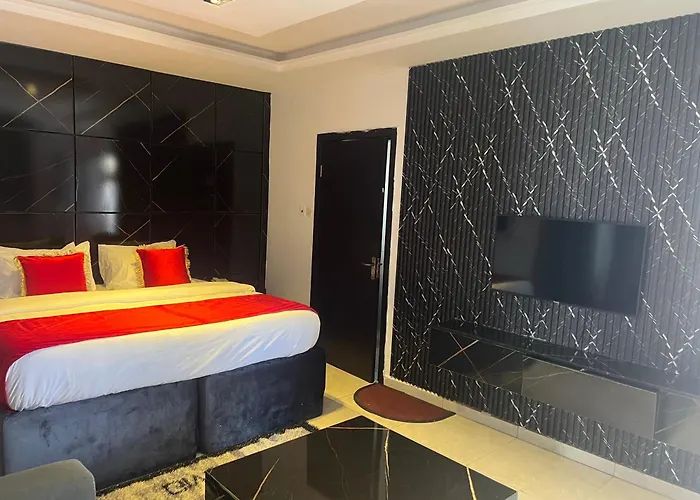 Florence Hotel And Suites Benin City