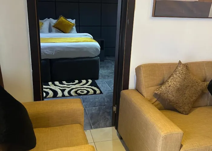 Florence Hotel And Suites Benin City