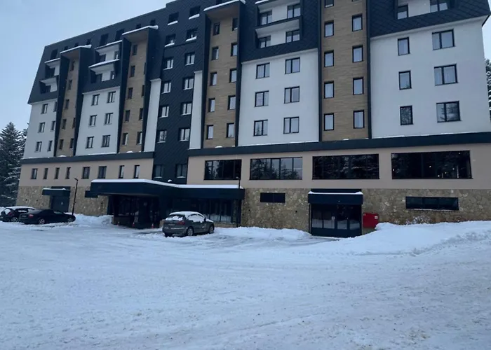 Zlatni Javor 211 Apartment Jahorina