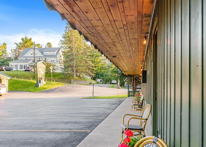 Town House Lodge Lake Placid