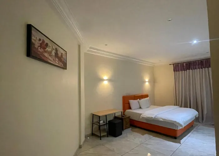 Amazing Duplex Suite Available Accra