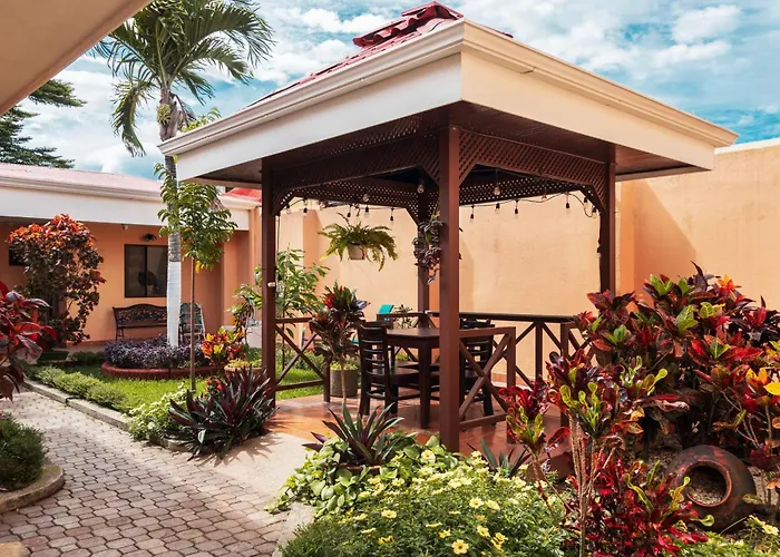 Brisas Del Aeropuerto Airport Breezes Inn Heredia