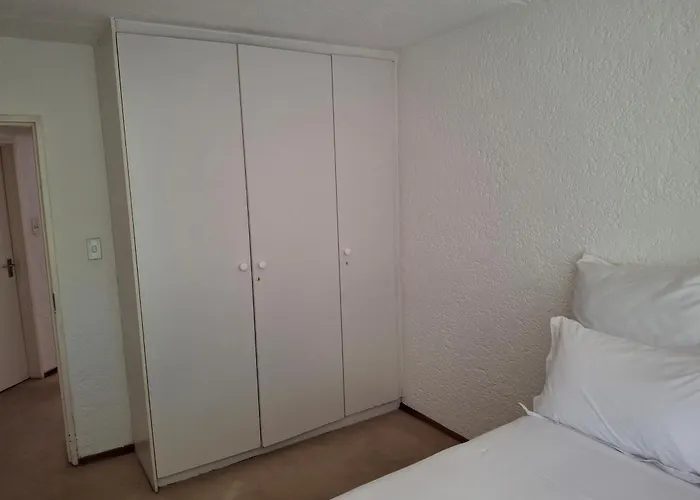 Modern Comfort In Sandton Johannesburg