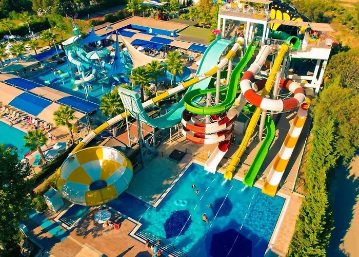 Dream World Aqua Hotel Side