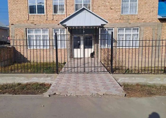Hostel Erkin Karakol