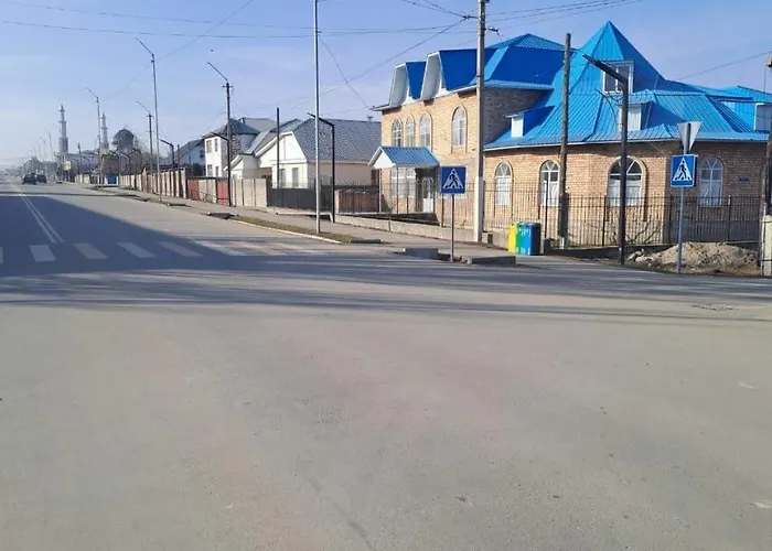 Hostel Erkin Karakol
