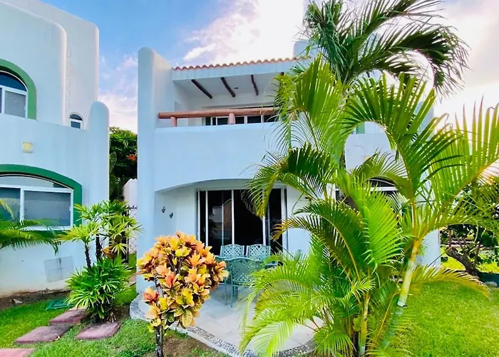 Gorgeous 8 People Basic Villa With Pool Playacar Phase 2 Playa del Carmen