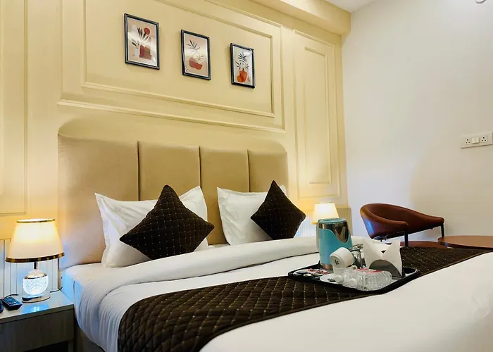 The Classic Crowne At Delhi Airport New Delhi